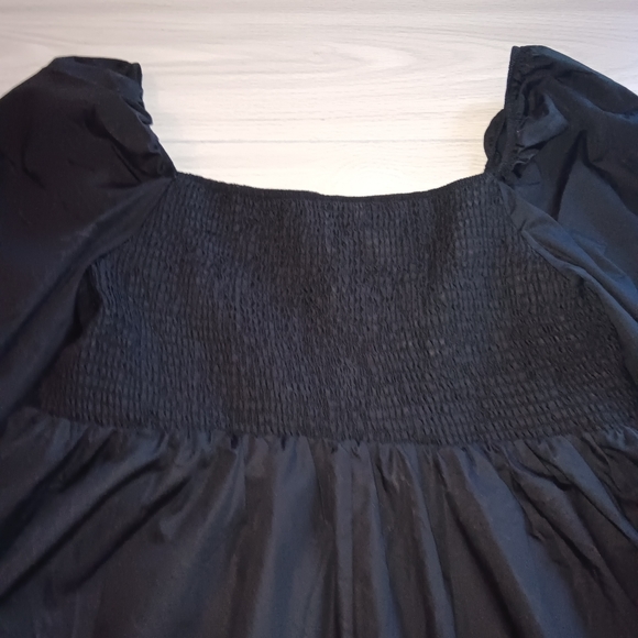 Plus size Pearl's Beaded Square Neck Flare Sleeve Dress - Picture 10 of 13